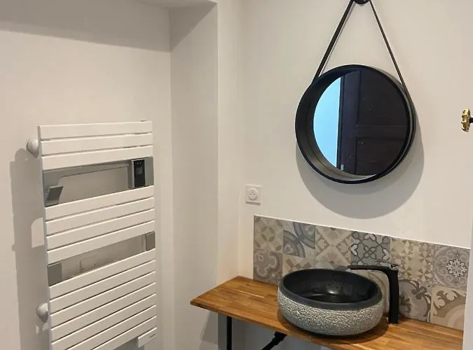 A 12 Mn De Cauterets *